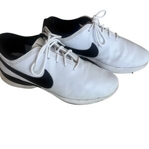 NIKE VICTORY MEN’s Golf Shoes Size 9.5 White Leather Black Swoosh Spikeless